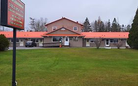 Sherbrooke Village Inn